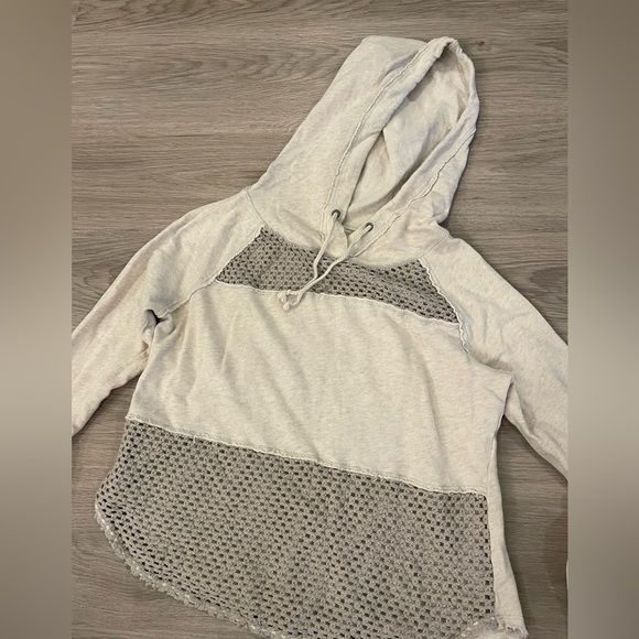 FREE PEOPLE Offwhite/Cream Sweater Hoodie with Mesh Cutouts. Size XS Oversized. - Picture 5 of 12